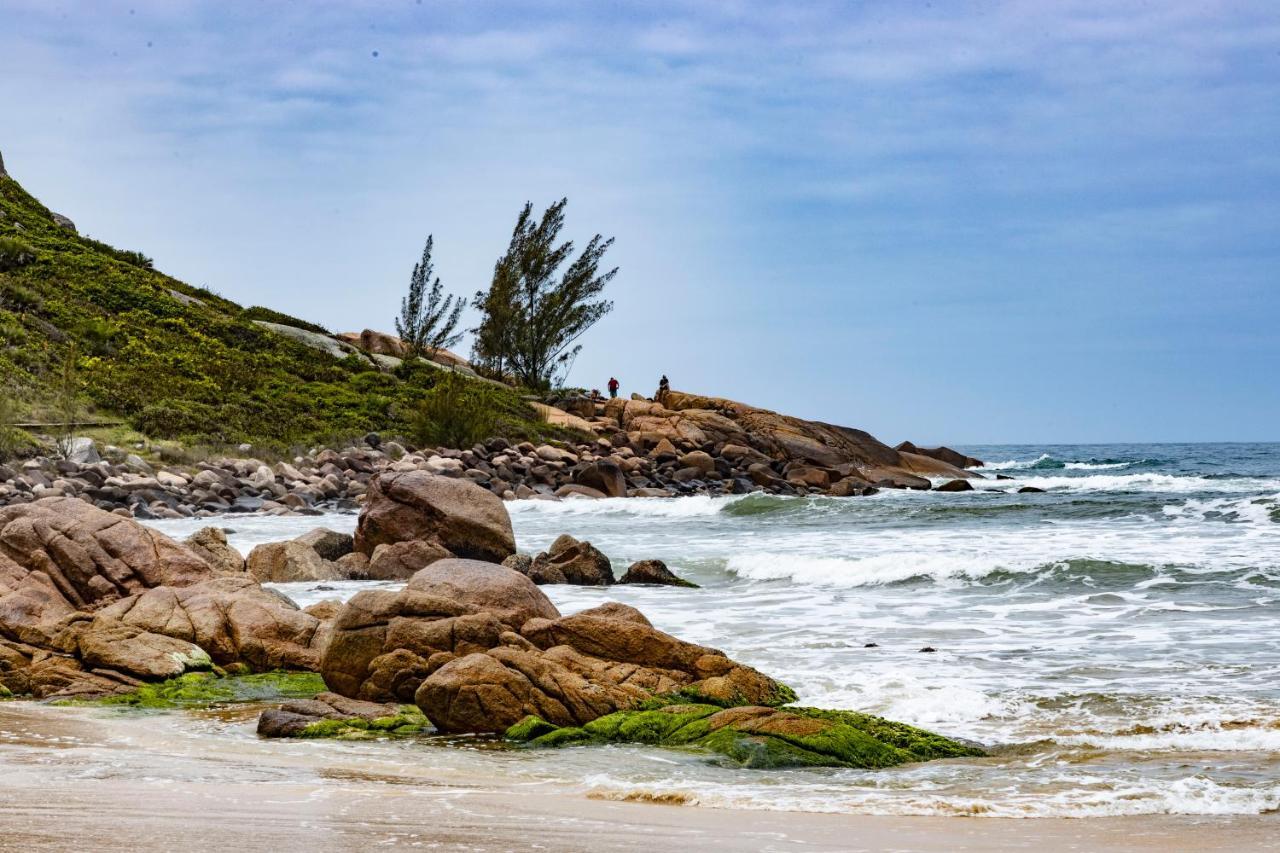 Вилла Rosa Lofts - Praia Do Rosa Имбитуба Экстерьер фото